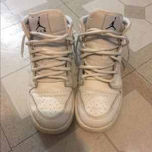 Nike Air Jordan 1 Mid Top All White